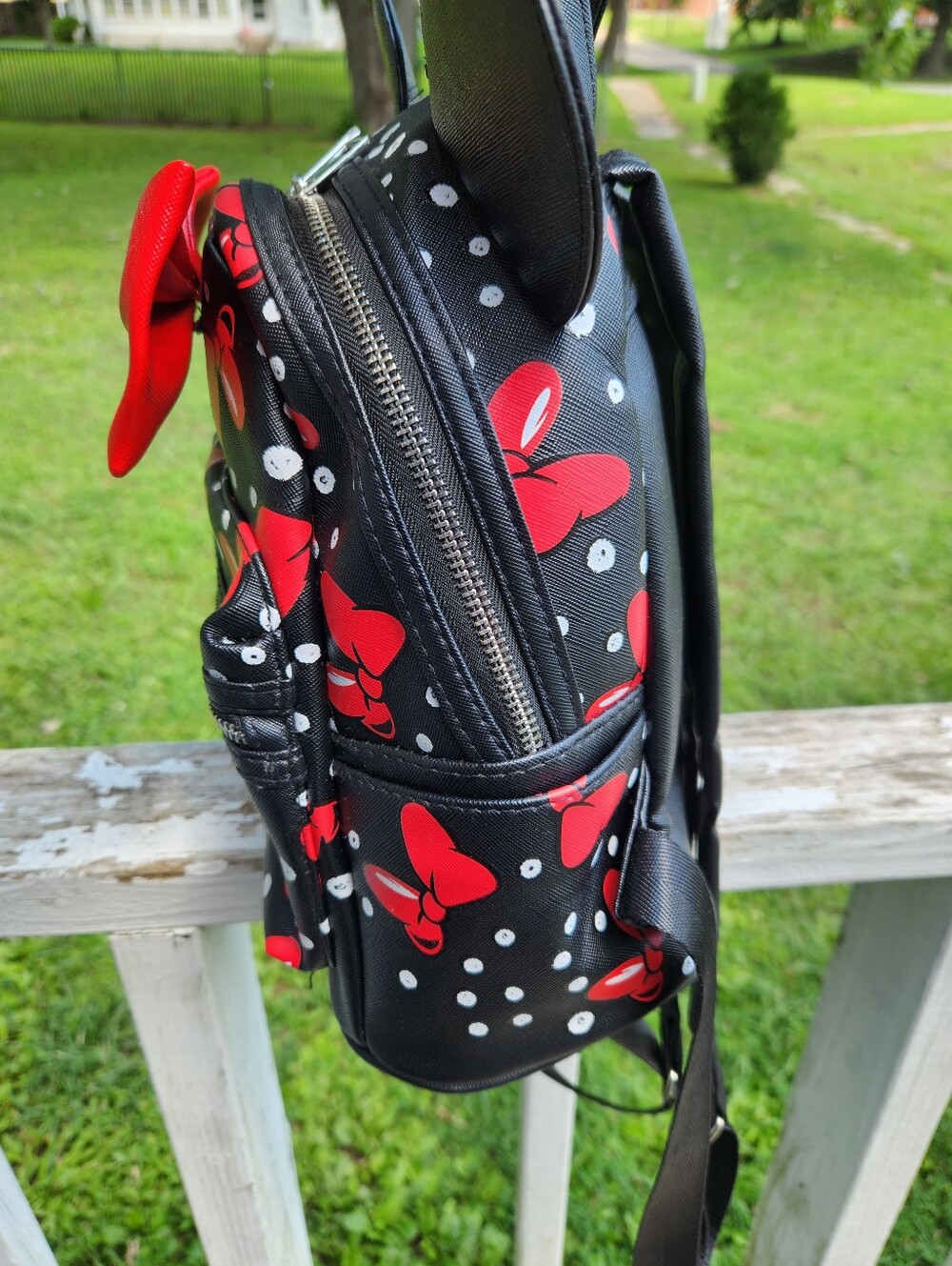 Disney Minnie Mouse black polka dot mini backpack featuring 3D mouse ears EUC - Picture 6 of 10
